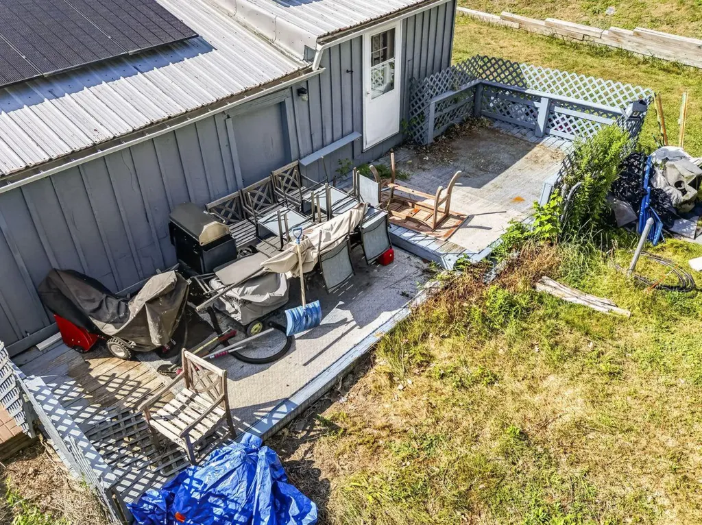 39 Cumberland Avenue Saco ME 04072