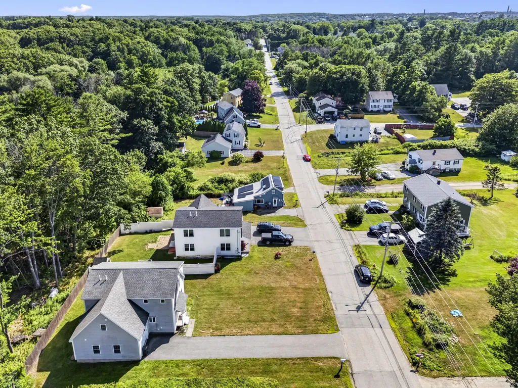 39 Cumberland Avenue Saco ME 04072