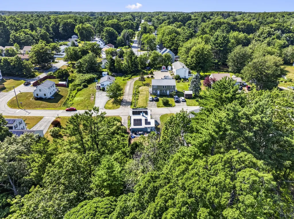 39 Cumberland Avenue Saco ME 04072