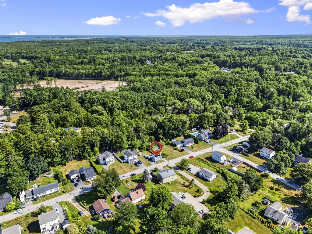 39 Cumberland Avenue Saco ME 04072