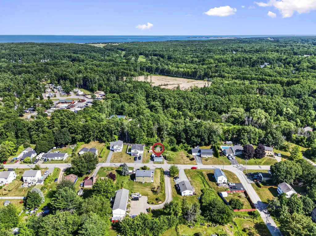 39 Cumberland Avenue Saco ME 04072