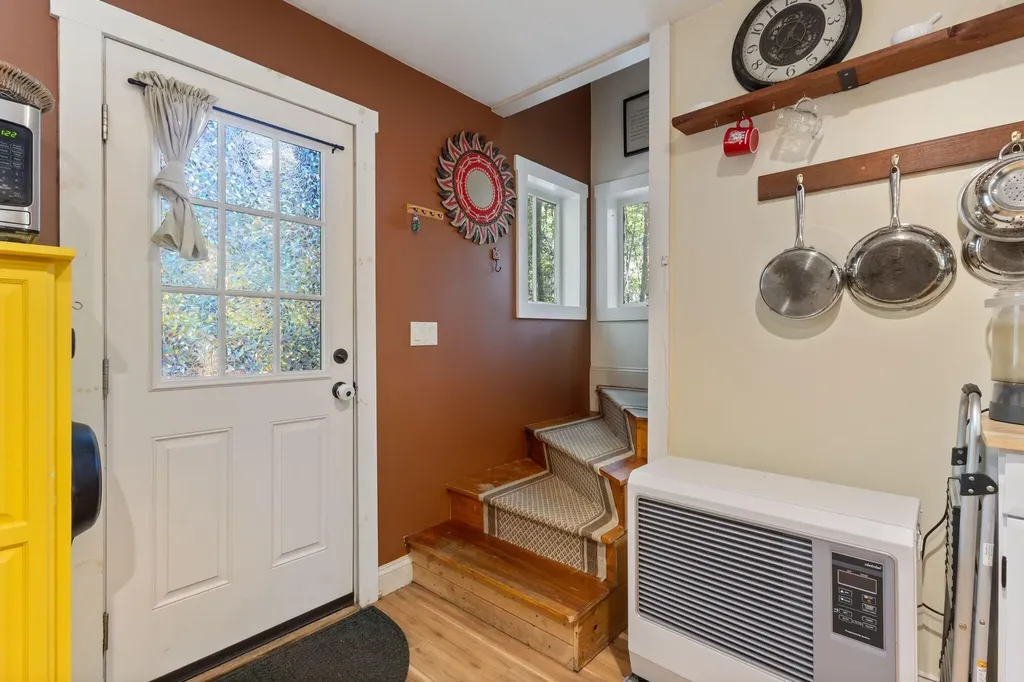 128 Pleasant View Drive Naples ME 04055