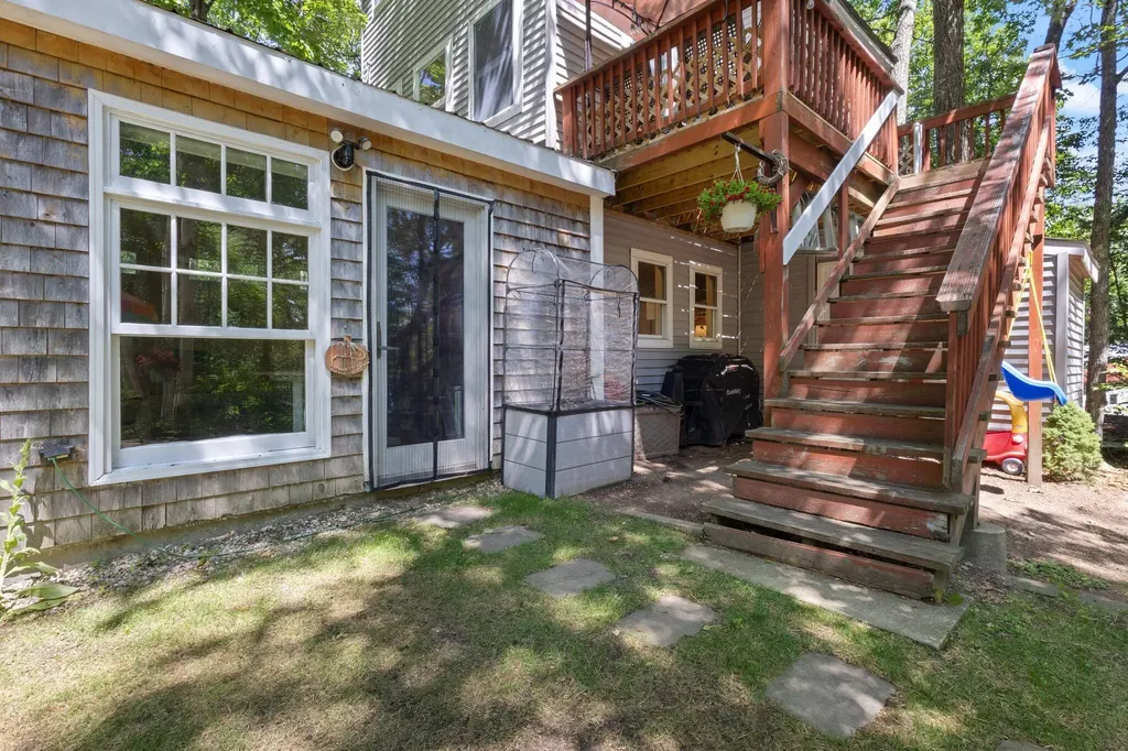 128 Pleasant View Drive Naples ME 04055