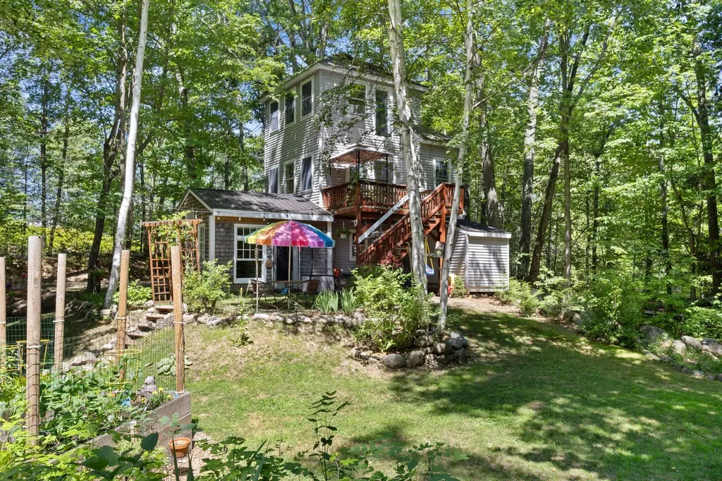 128 Pleasant View Drive Naples ME 04055