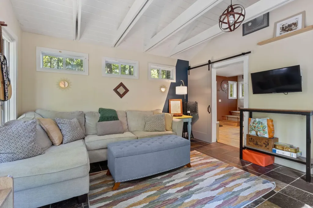 128 Pleasant View Drive Naples ME 04055