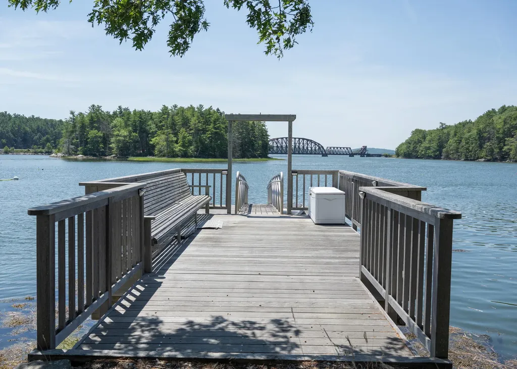 63 River Point Road Wiscasset ME 04578