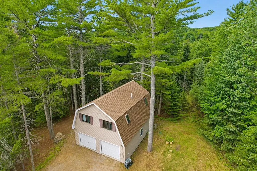 131 Pioneer Farm Way Ellsworth ME 04605