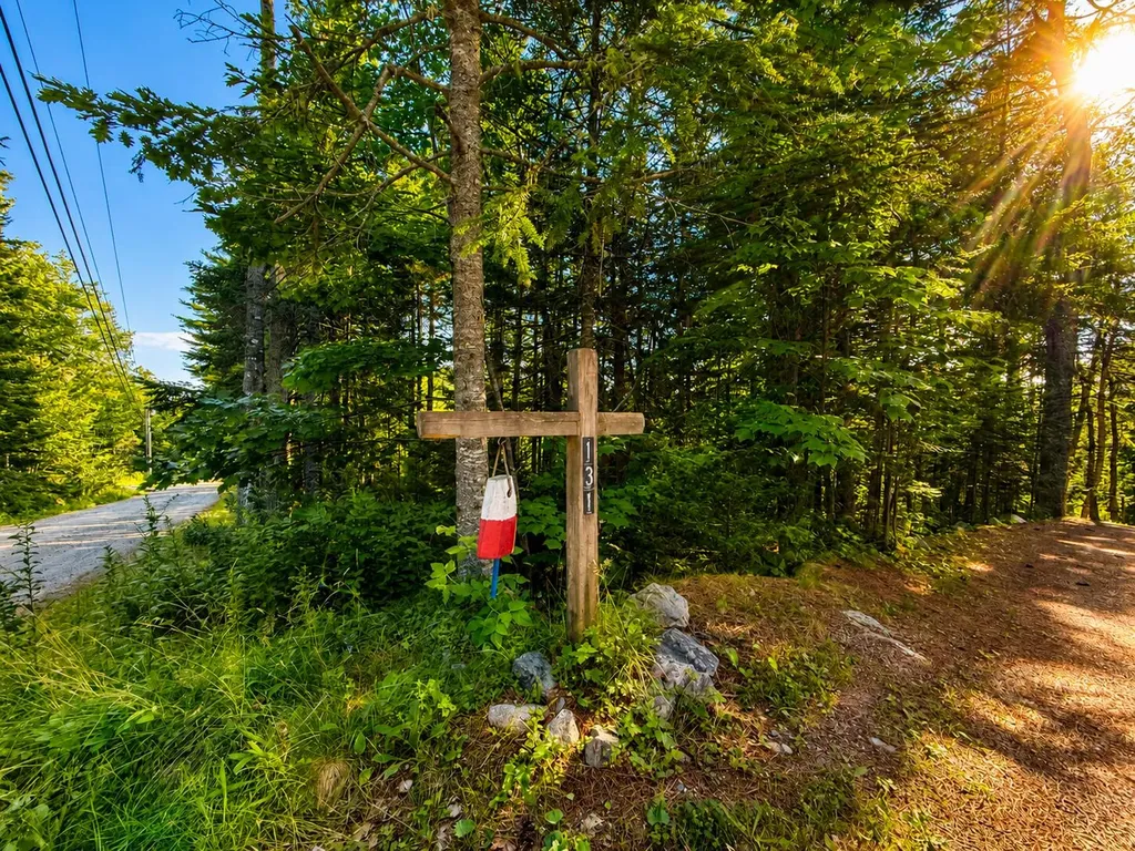 131 Pioneer Farm Way Ellsworth ME 04605