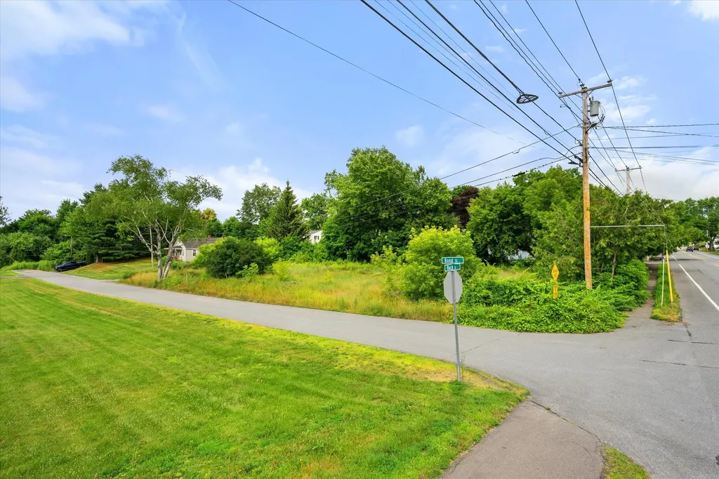 15 Bond Street Bangor ME 04401