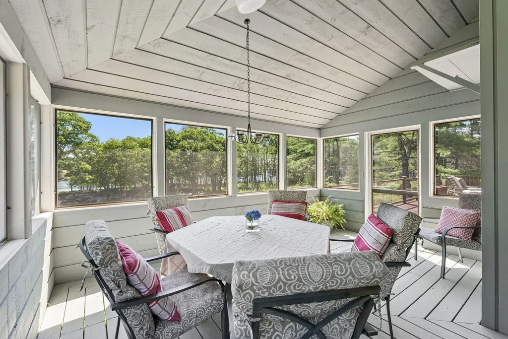 5 Pinefields Lane Brunswick ME 04011