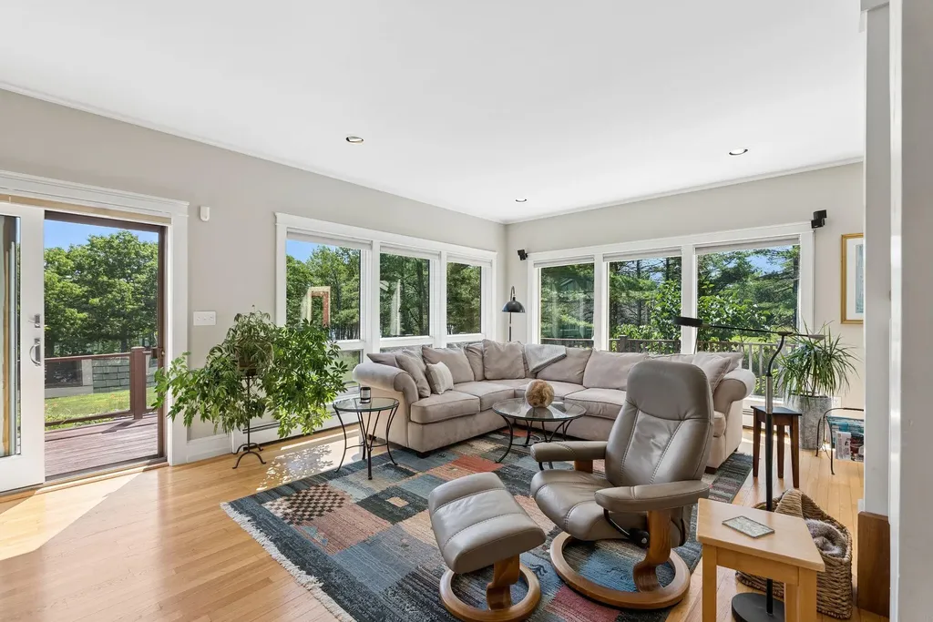 5 Pinefields Lane Brunswick ME 04011