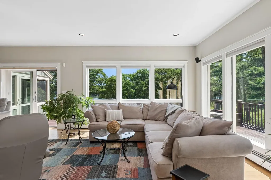5 Pinefields Lane Brunswick ME 04011