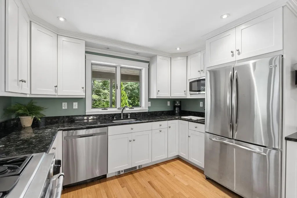 5 Pinefields Lane Brunswick ME 04011