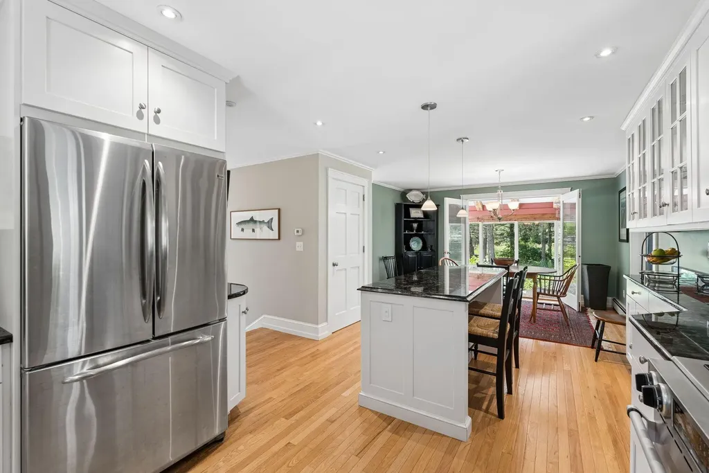 5 Pinefields Lane Brunswick ME 04011