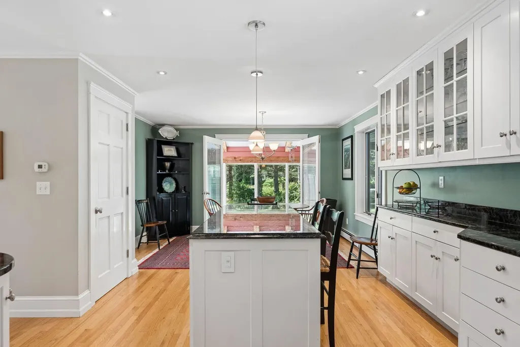 5 Pinefields Lane Brunswick ME 04011