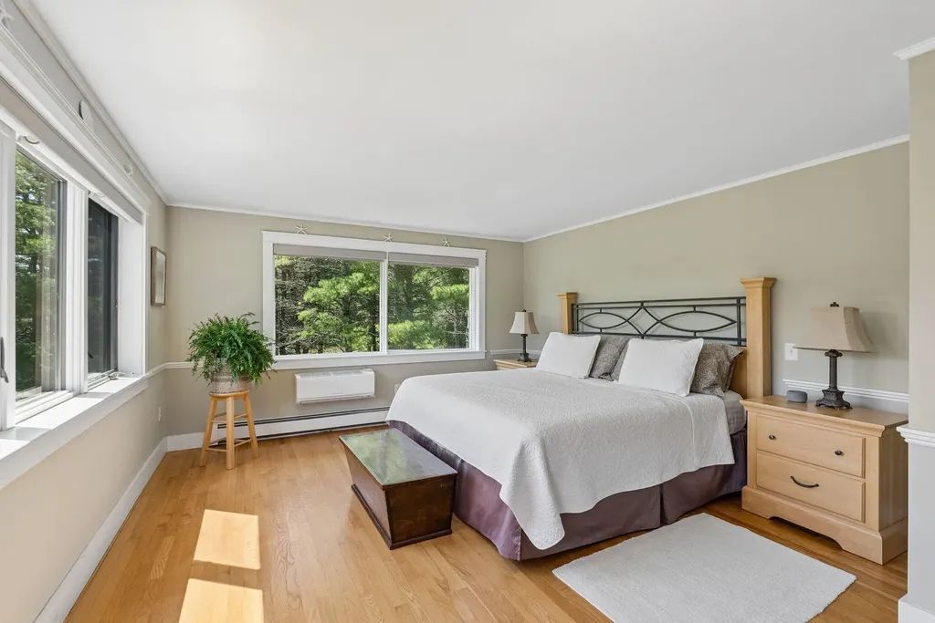 5 Pinefields Lane Brunswick ME 04011