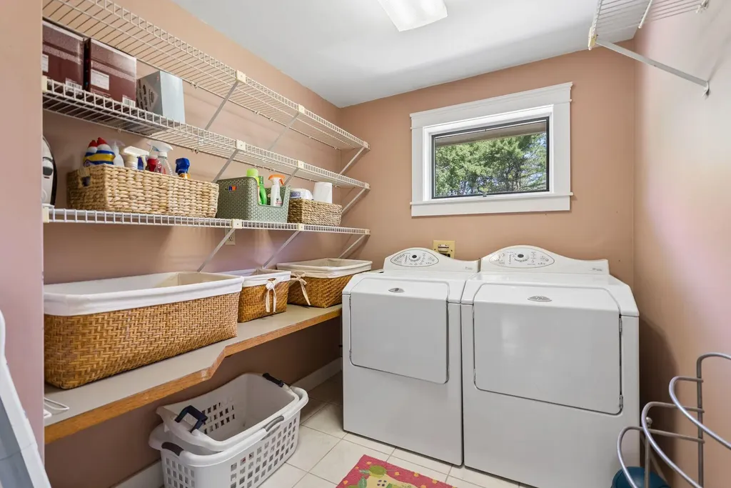 5 Pinefields Lane Brunswick ME 04011