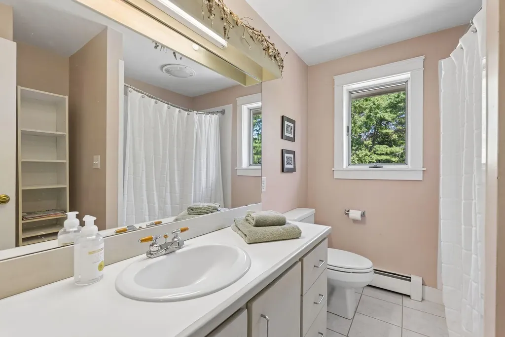 5 Pinefields Lane Brunswick ME 04011