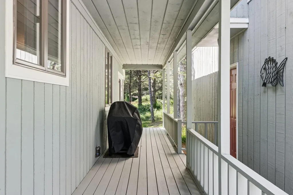 5 Pinefields Lane Brunswick ME 04011