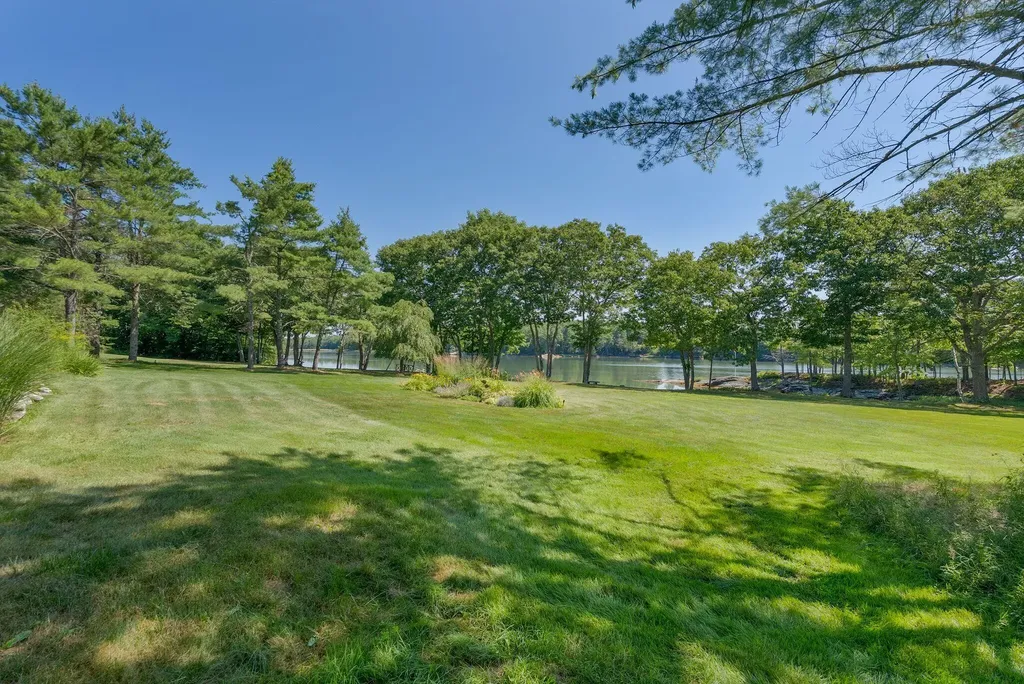 5 Pinefields Lane Brunswick ME 04011