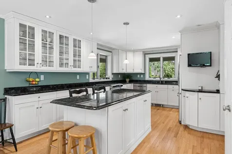5 Pinefields Lane Brunswick ME 04011