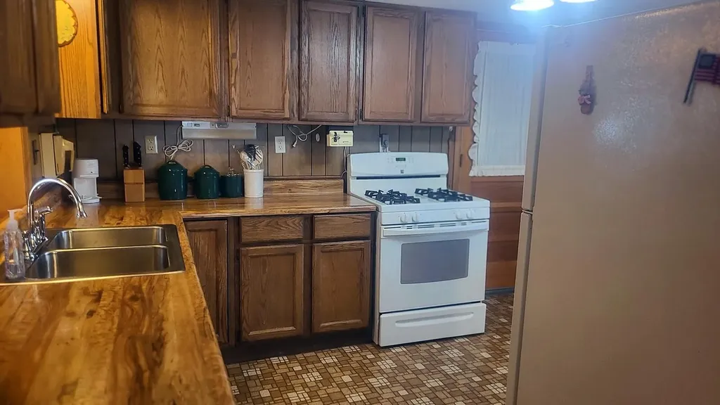 178 Irish Settlement Road Danforth ME 04424