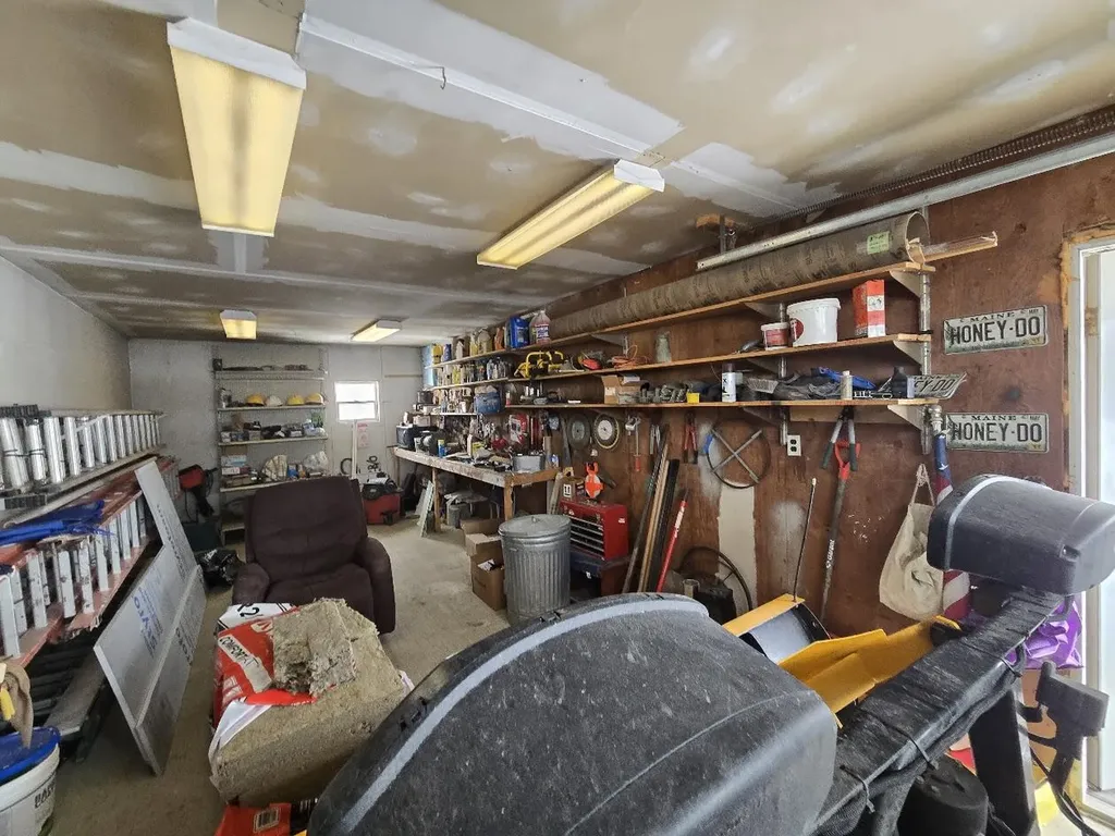 15 Bennett Drive Caribou ME 04736