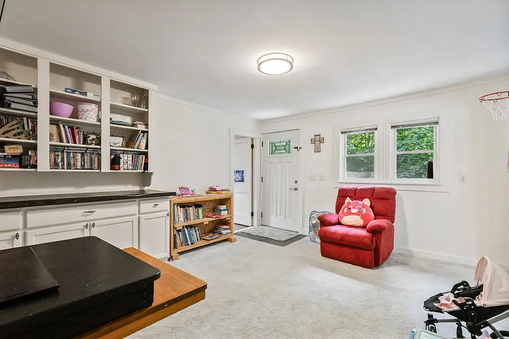 46 Northern Avenue Farmingdale ME 04344