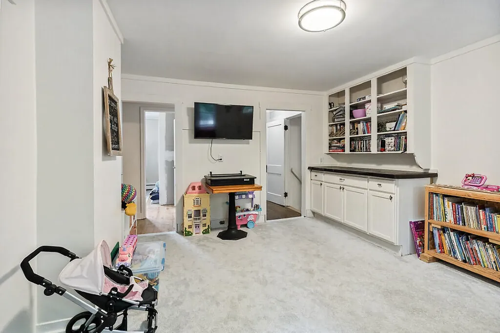 46 Northern Avenue Farmingdale ME 04344