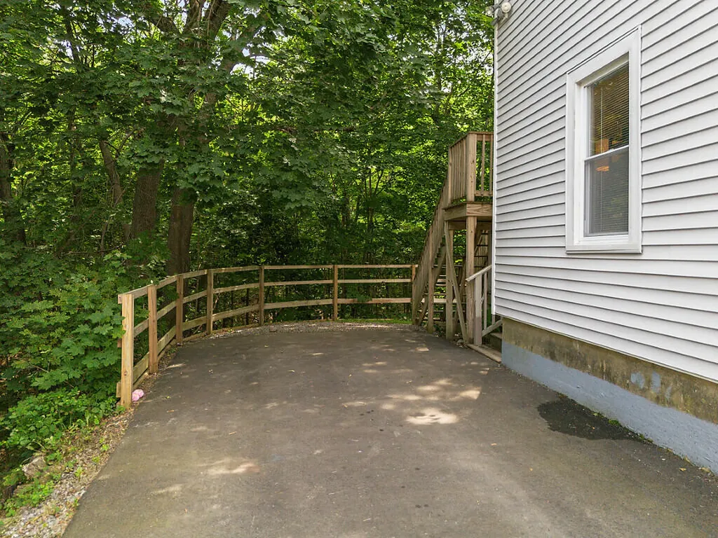 46 Northern Avenue Farmingdale ME 04344
