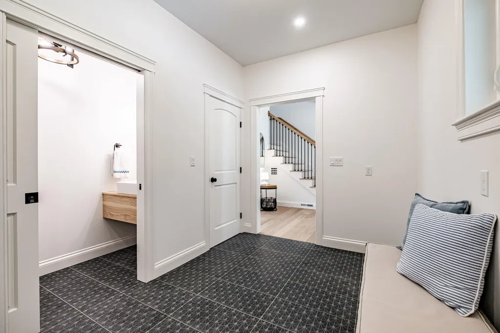 108 Highland Cliff Road Windham ME 04062