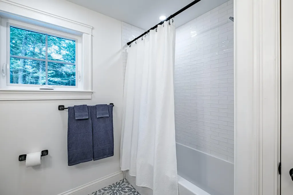 108 Highland Cliff Road Windham ME 04062
