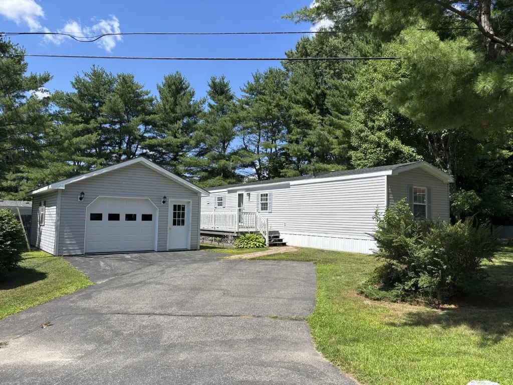 46 Ridge Road Randolph ME 04346
