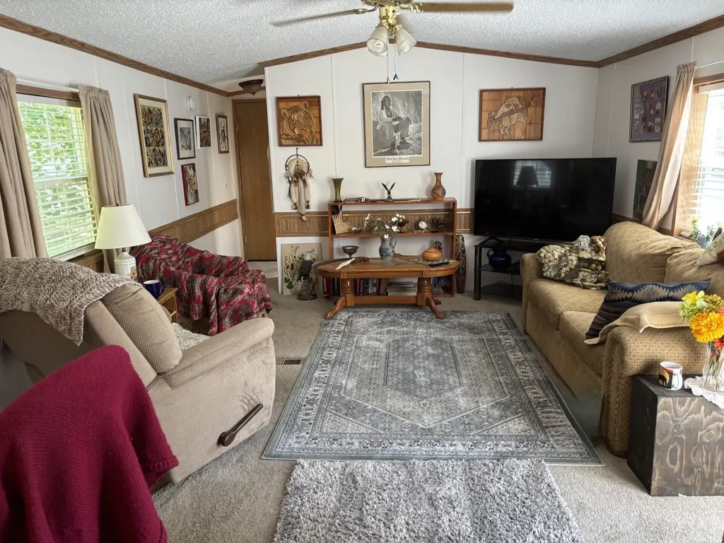 46 Ridge Road Randolph ME 04346