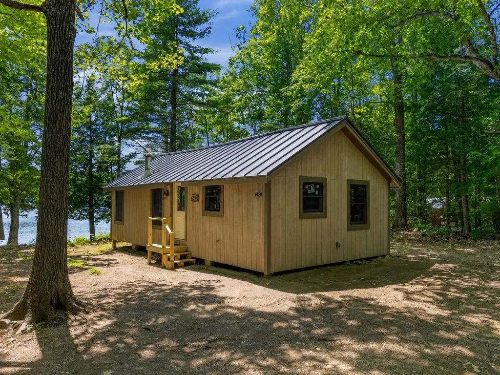 6 Leonard Lane Chesterville ME 04938