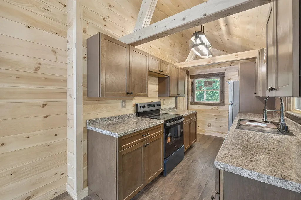 6 Leonard Lane Chesterville ME 04938