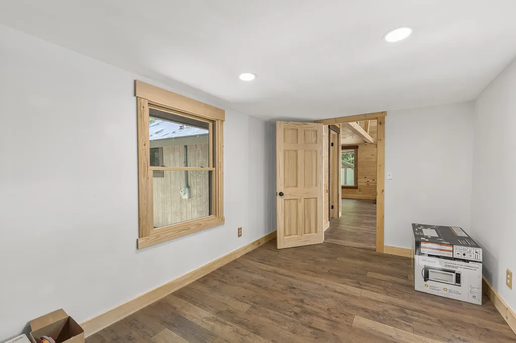 6 Leonard Lane Chesterville ME 04938