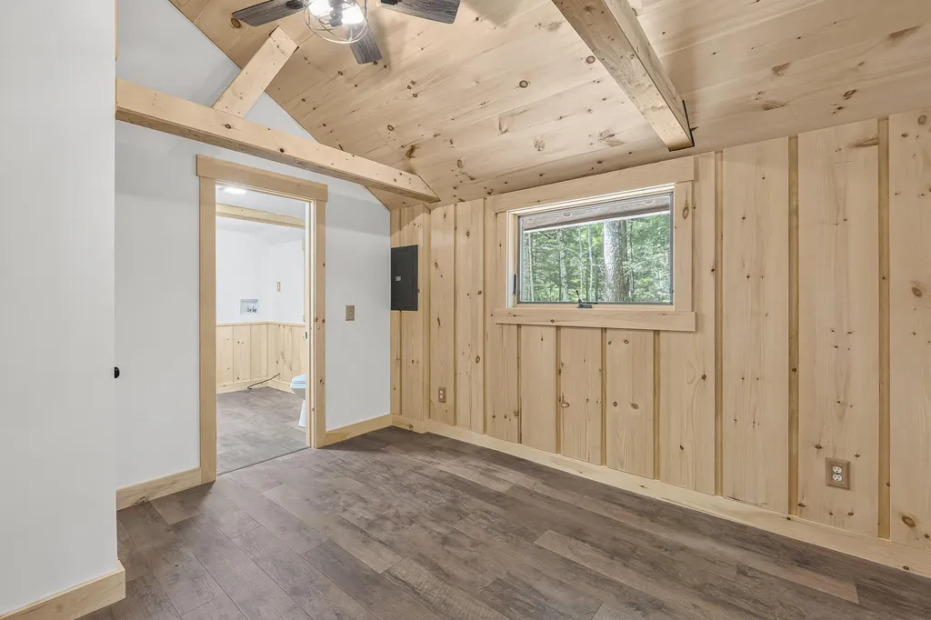6 Leonard Lane Chesterville ME 04938
