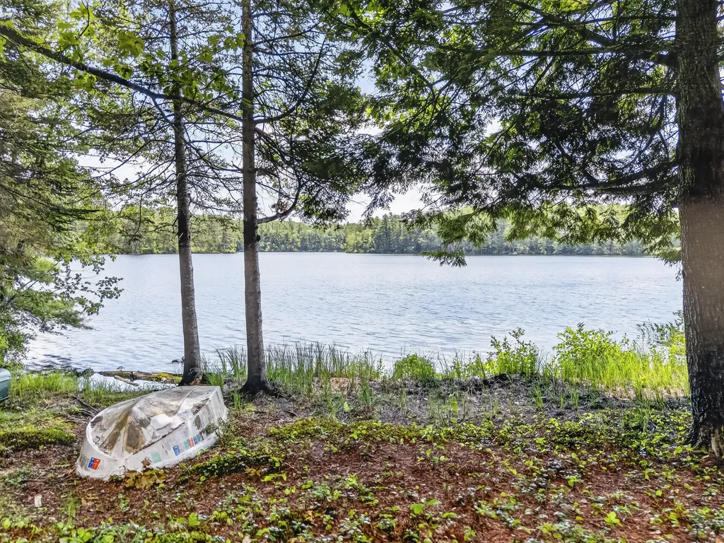 6 Leonard Lane Chesterville ME 04938