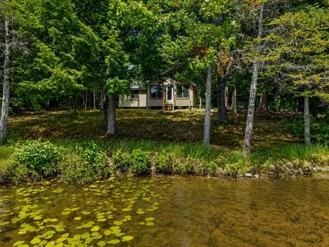 6 Leonard Lane Chesterville ME 04938