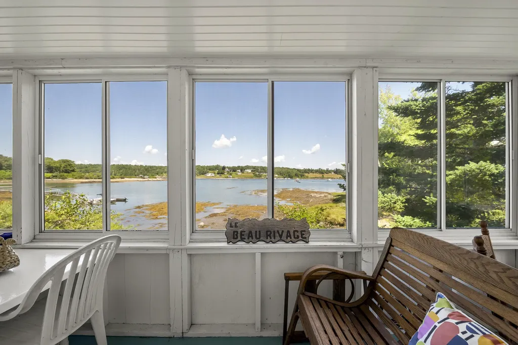 30 Heron Cove Road NE Bristol ME 04554