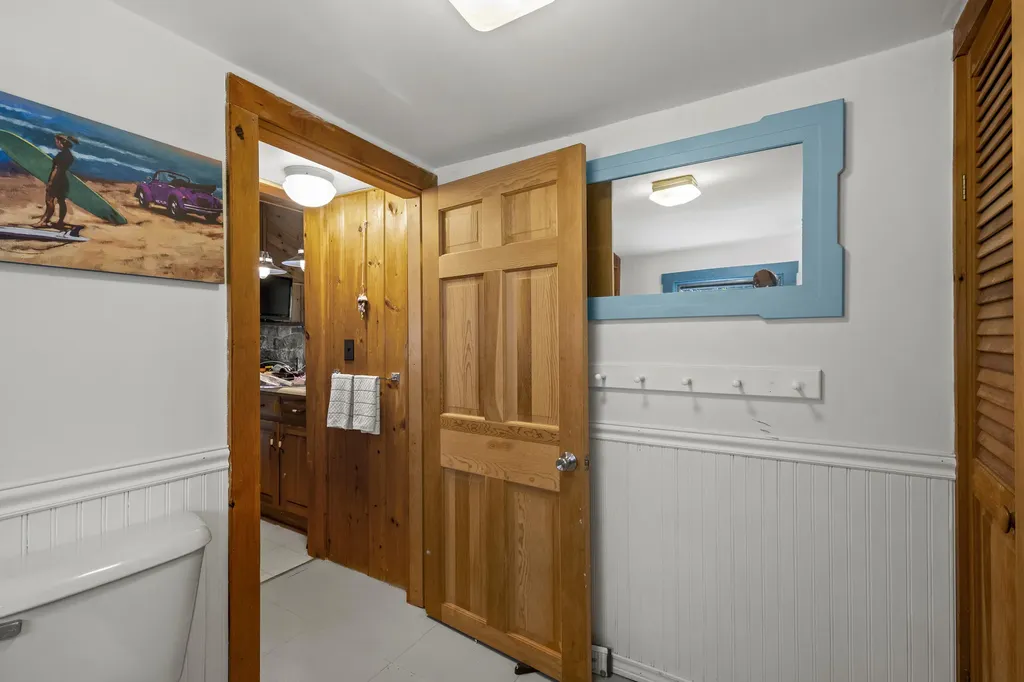 30 Heron Cove Road NE Bristol ME 04554