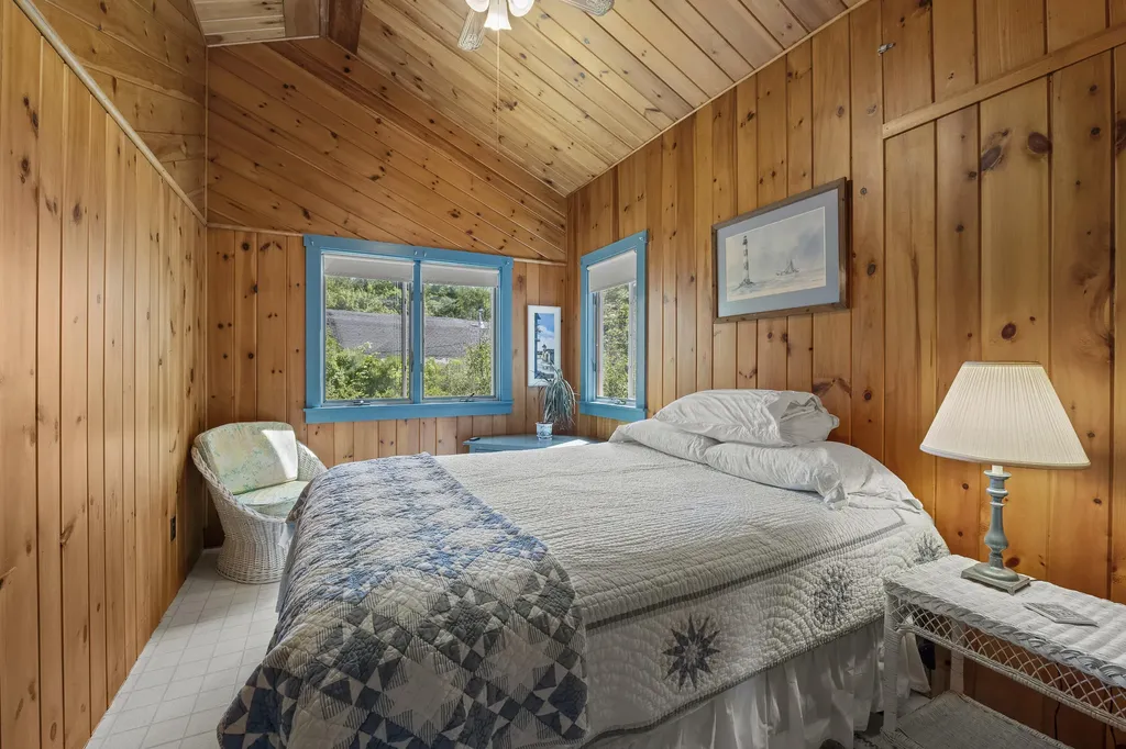 30 Heron Cove Road NE Bristol ME 04554