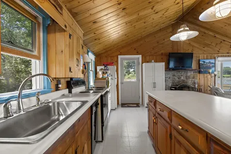 30 Heron Cove Road NE Bristol ME 04554