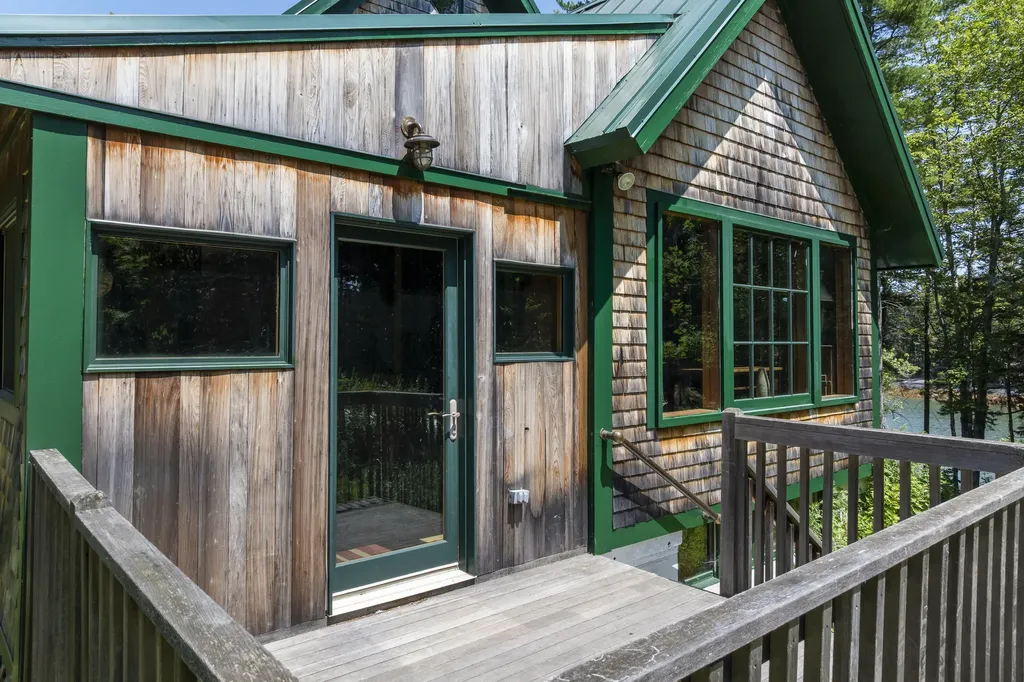 131 Winding Way Harpswell ME 04079
