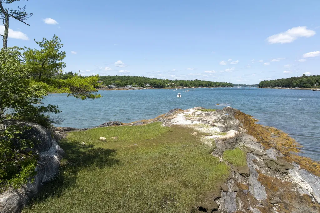 131 Winding Way Harpswell ME 04079