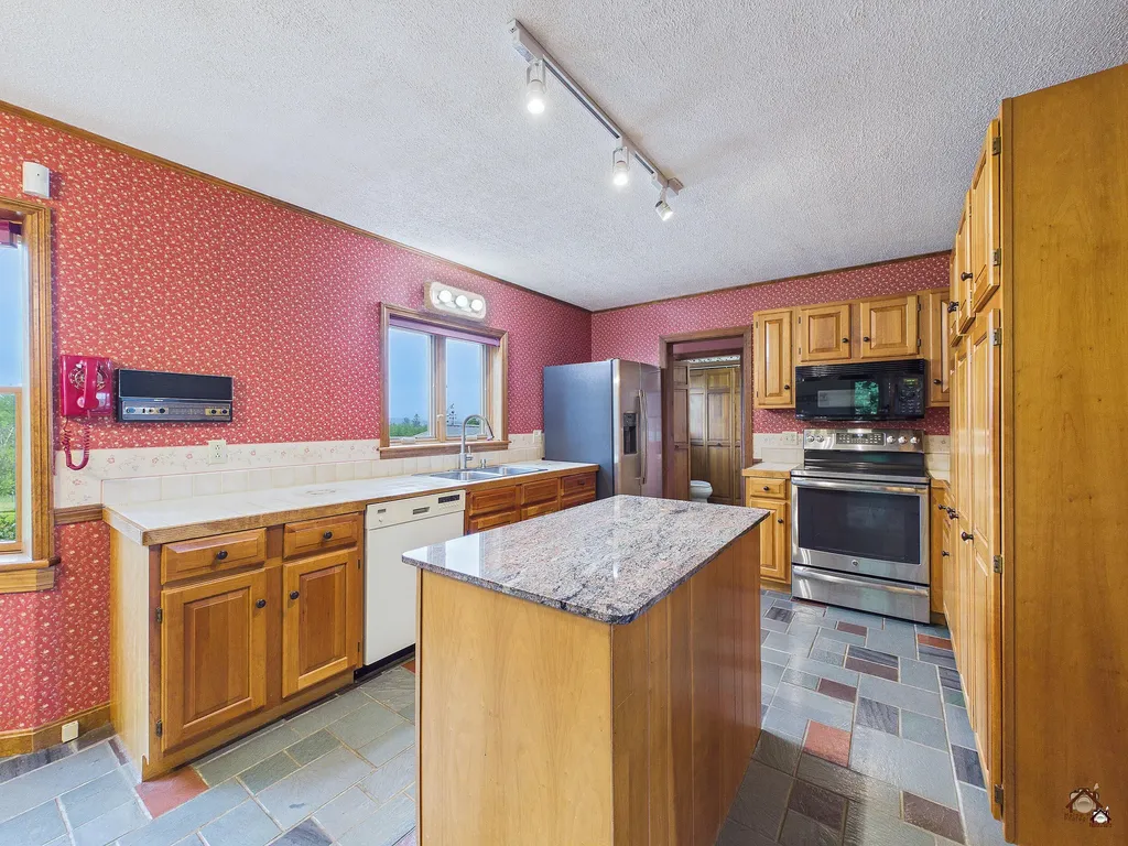 446 Ridge Road Fairfield ME 04937