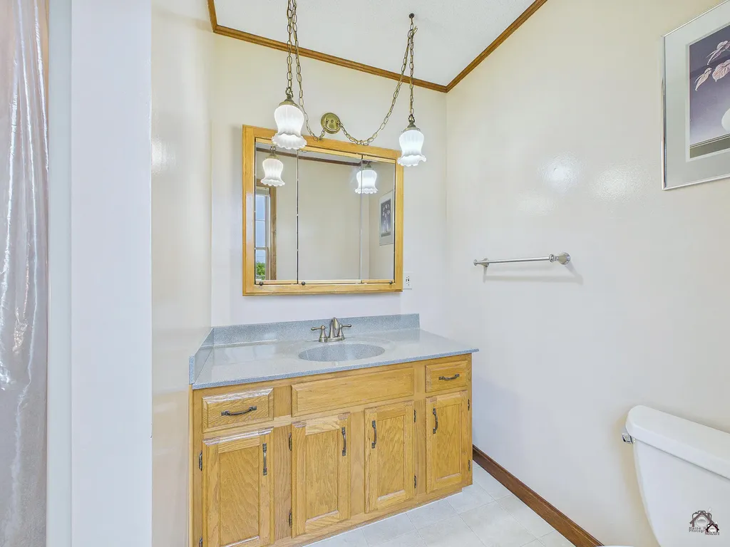 446 Ridge Road Fairfield ME 04937