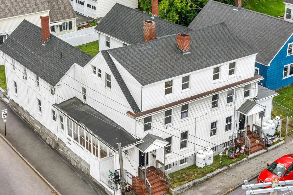 79 Hill Street Biddeford ME 04005