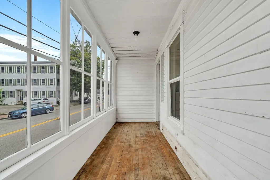 79 Hill Street Biddeford ME 04005